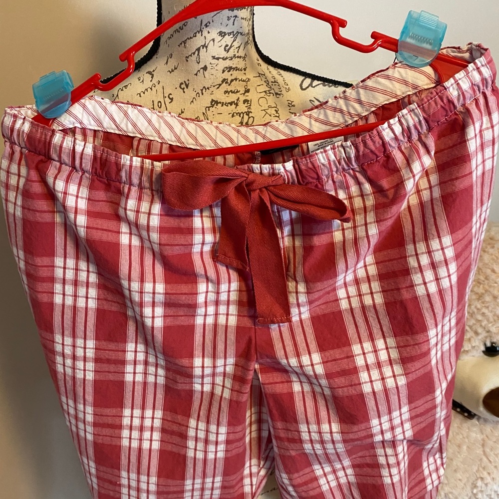 Sleep pants, faded red plaid with drawstring!